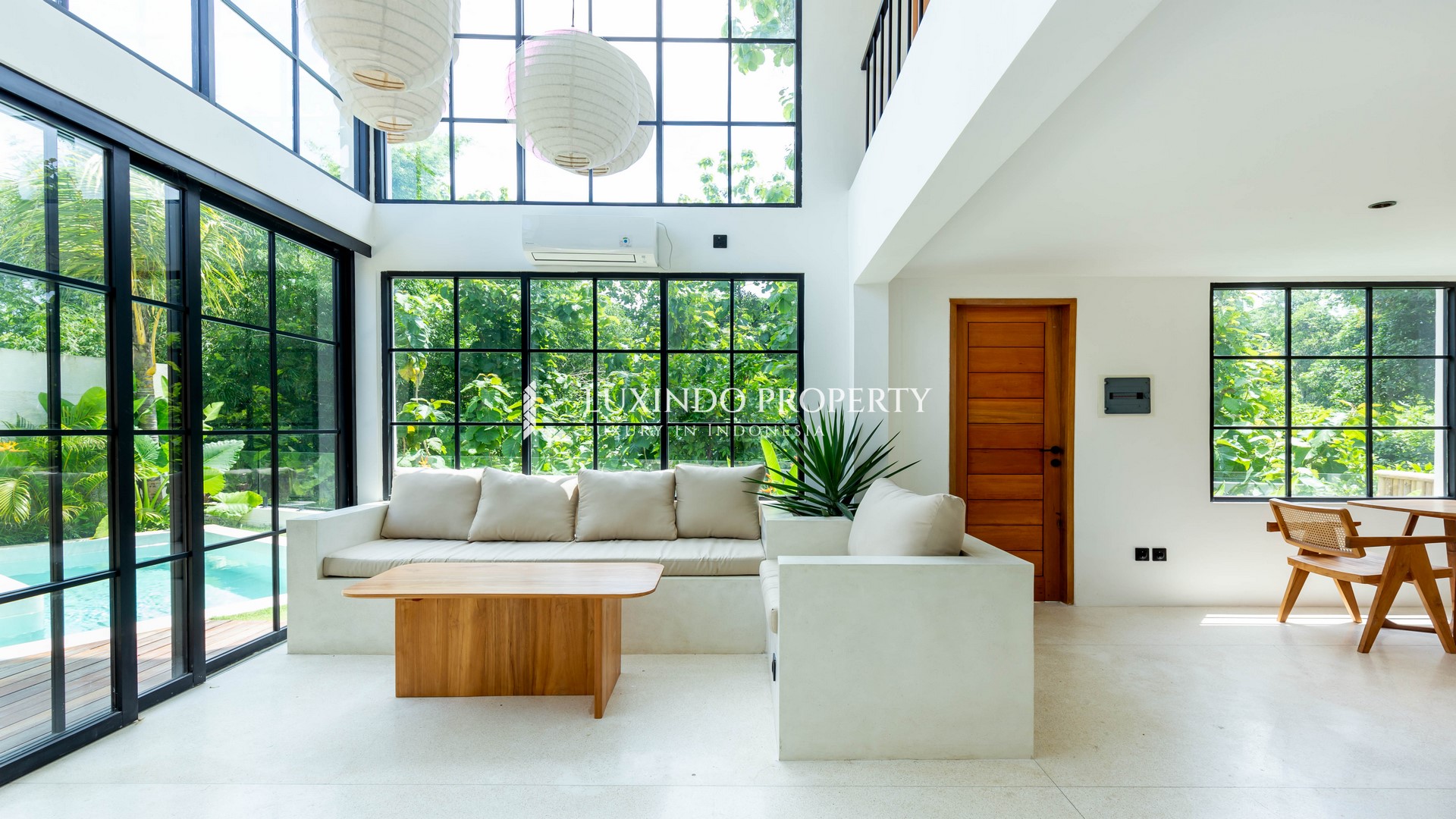 BALANGAN - A MODERN ONE-BEDROOM VILLA BATHED IN NATURAL LIGHT WITH GURDEN VIEW (LHV889)